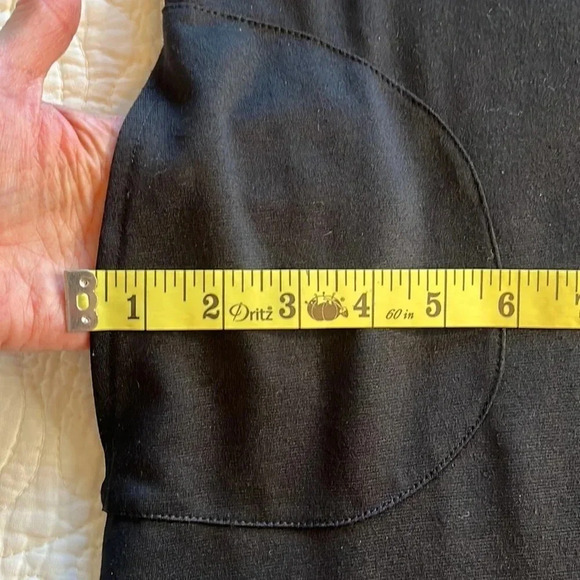 Talbots Stretchy Knit Dress Women’s Size 8 Solid Black Pockets Fit and Flare - Picture 11 of 17